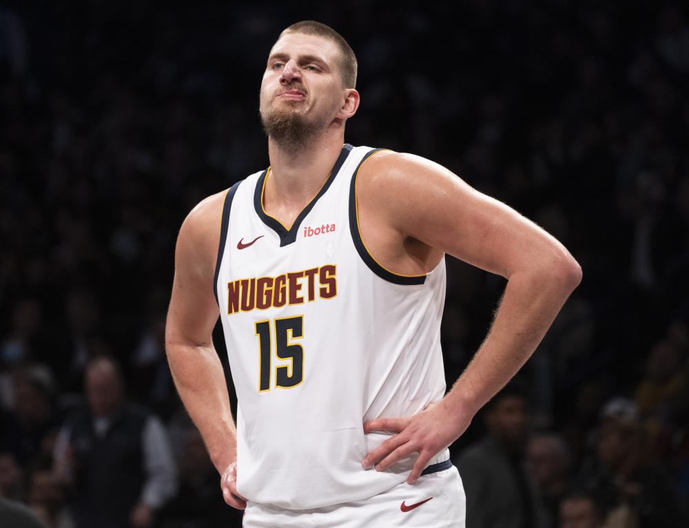 西蒙点球大 西蒙点球大