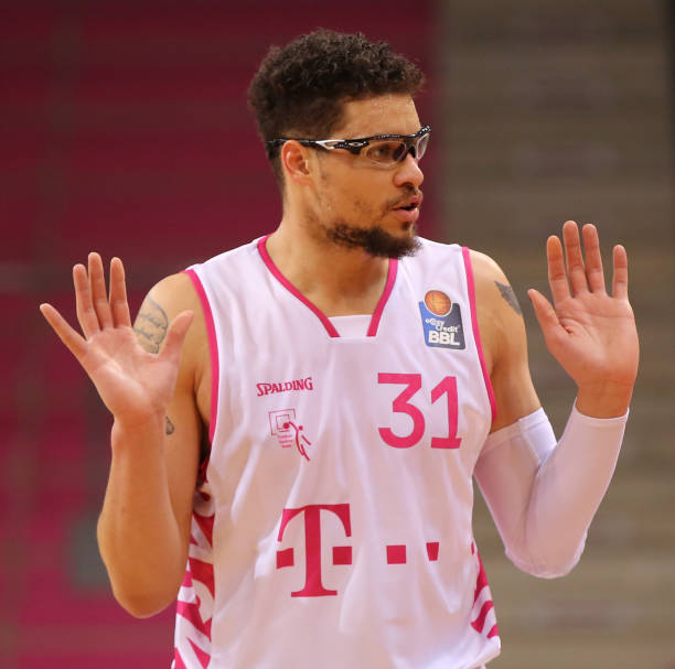 霆时虽有M 霆时虽有M