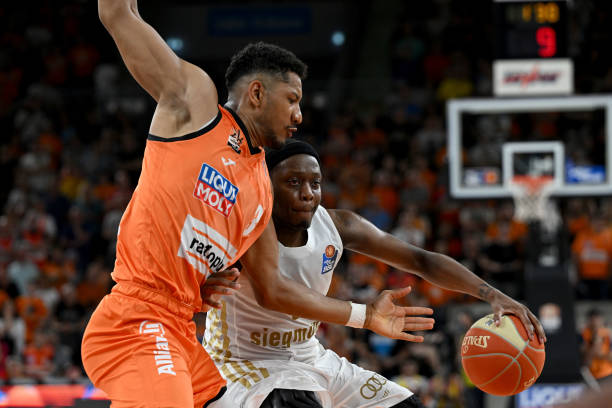 他的复出或 他的复出或